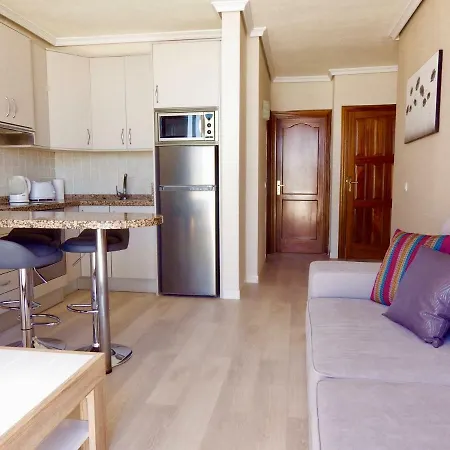 Cosy With An Amazing Ocean View, Wifi And Heated Pool. Apartment