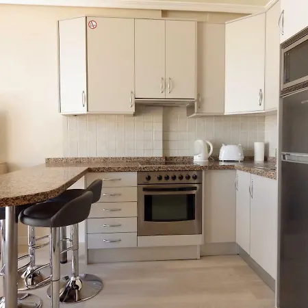 Apartment Cosy With An Amazing Ocean View, Wifi And Heated Pool.